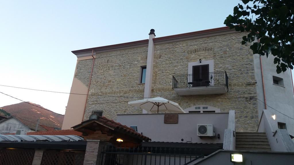 B&B La Taverna Campodimele Exterior foto